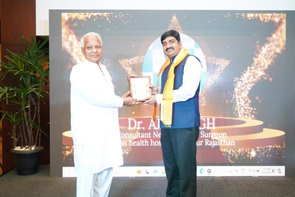 Dr. Ajit Singh has won the Knight of Udaipur award at the My Swachh Udaipur Awards